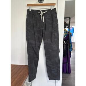 Vuori Ripstop Camo Pants Size S